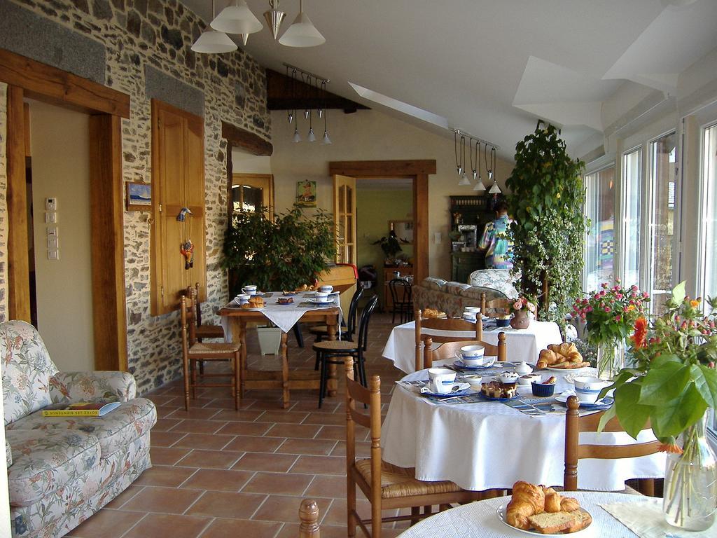 La Grande Mare Hotel Saint Benoit des Ondes Bagian luar foto